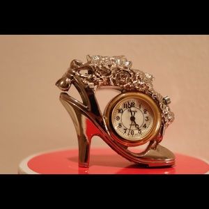 New Silver Shoe Clock
